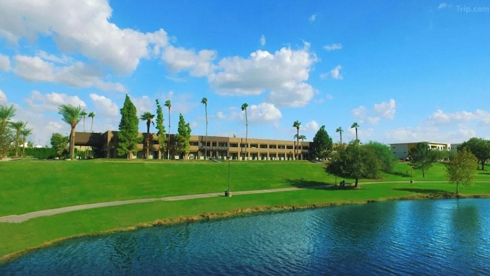 Bposhtels Scottsdale photo 18