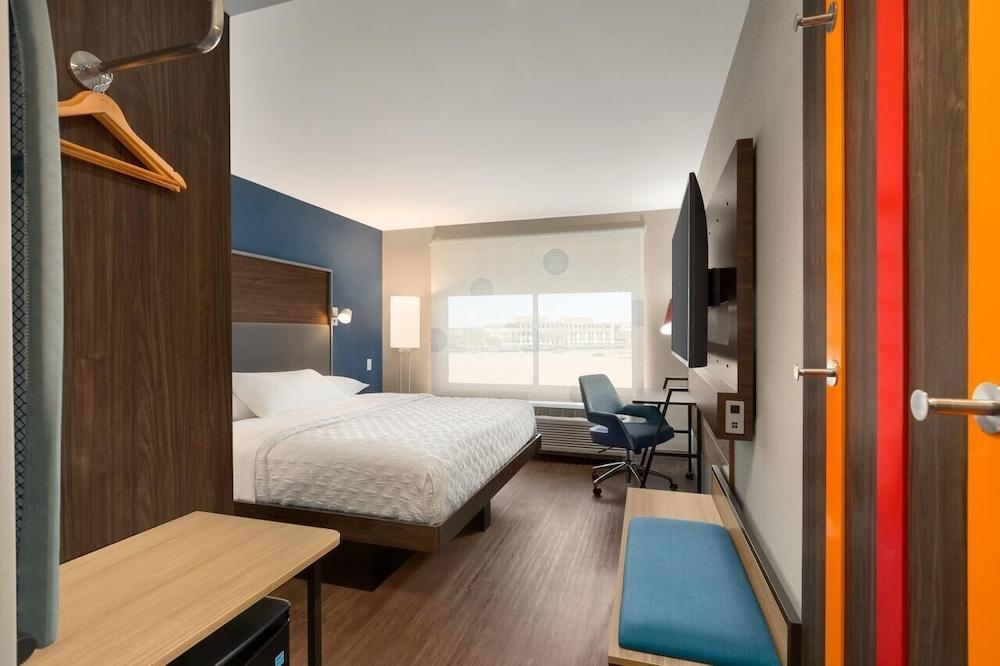 Tru by Hilton Fort Lauderdale Downtown photo 9