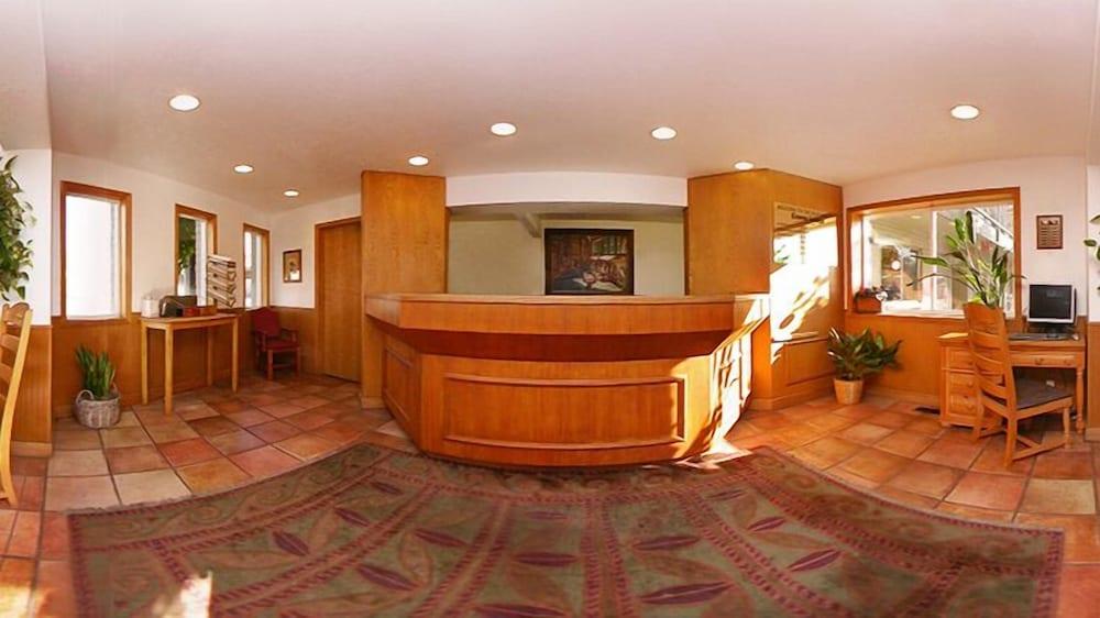 Econo Lodge Downtown photo 36