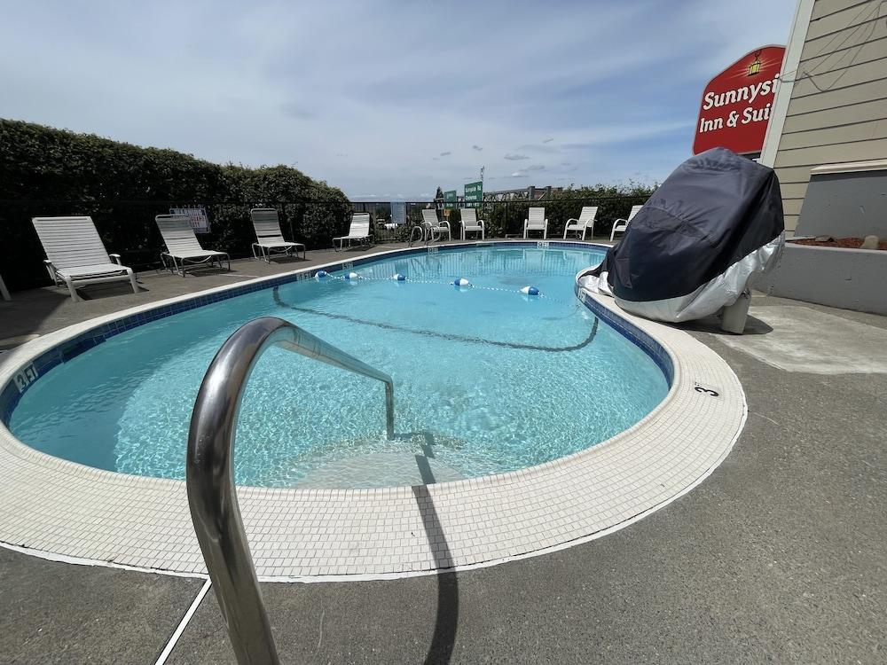 Sunnyside Inn & Suites photo 62