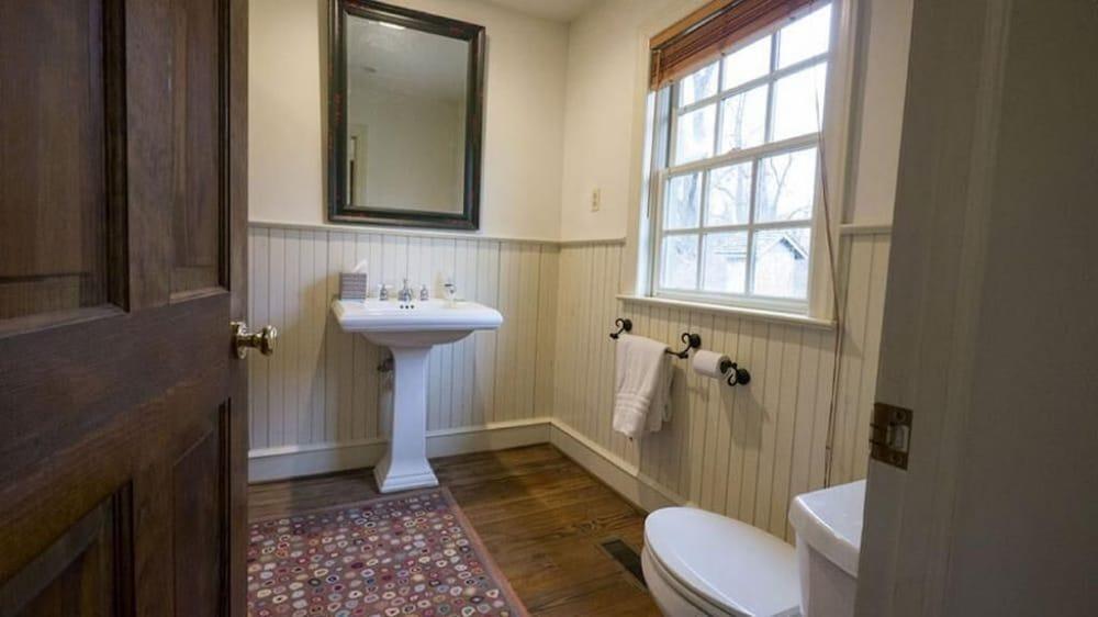 The Buck School Inn photo 9