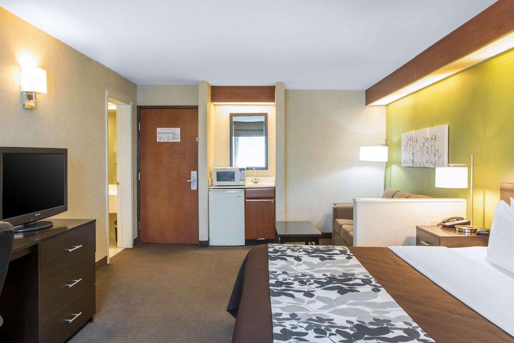 Sleep Inn & Suites Oregon - Toledo photo 30