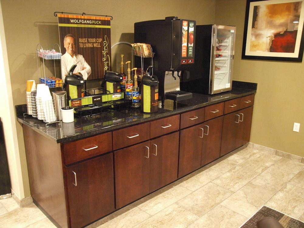 Cobblestone Inn & Suites - Vinton photo 13