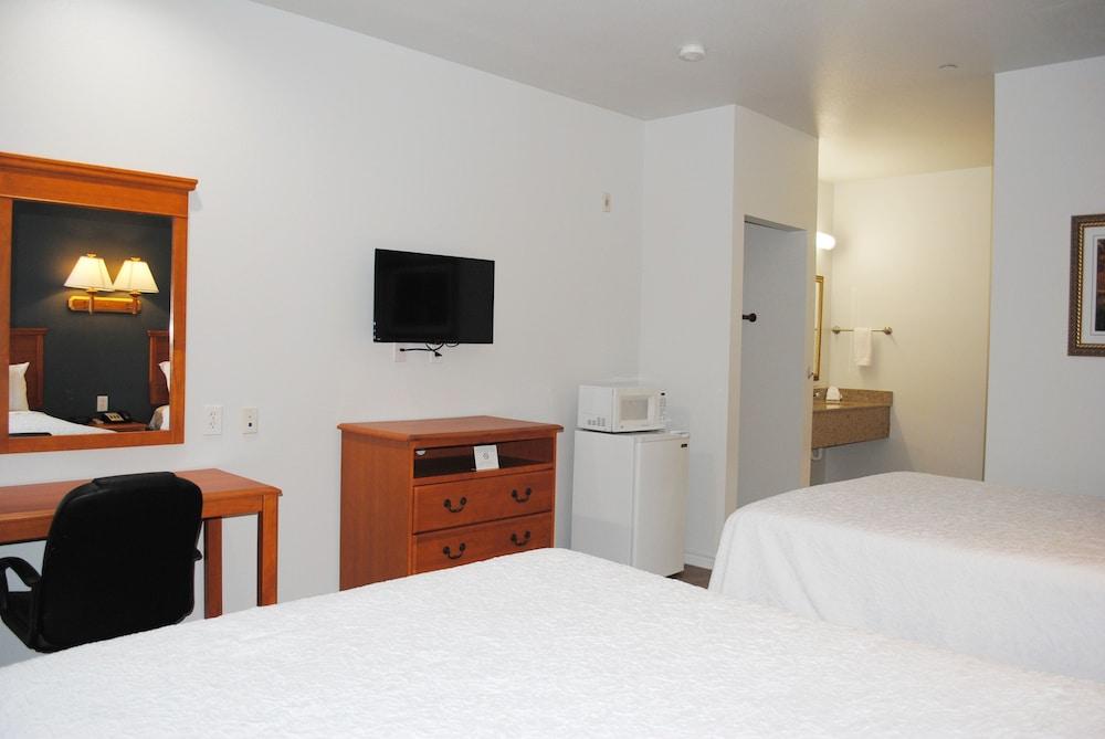 Bestway Inn photo 17