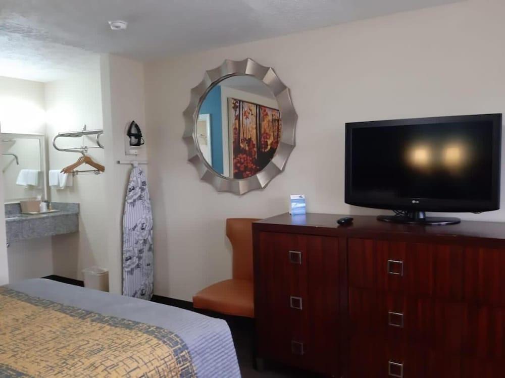 Deerfield Inn photo 27