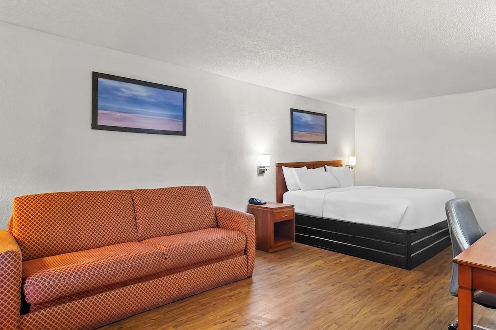 Homestay Inn & Suites photo 14