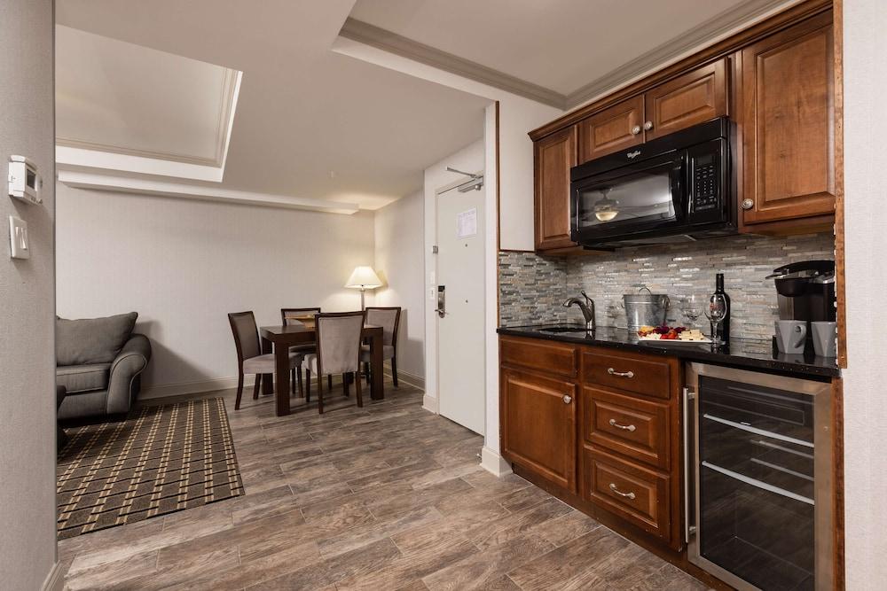 Inn at the Colonnade Baltimore - a DoubleTree by Hilton photo 10