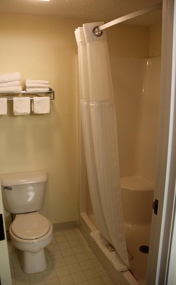 Voyager Inn photo 37