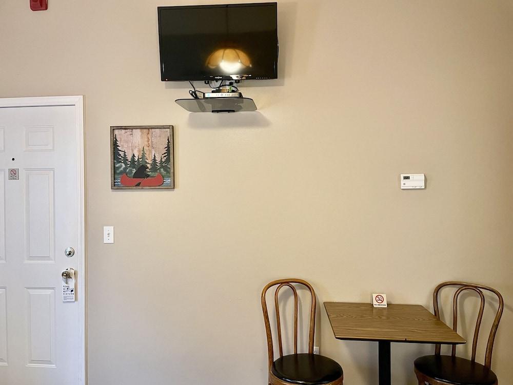 North Cascades Inn photo 75