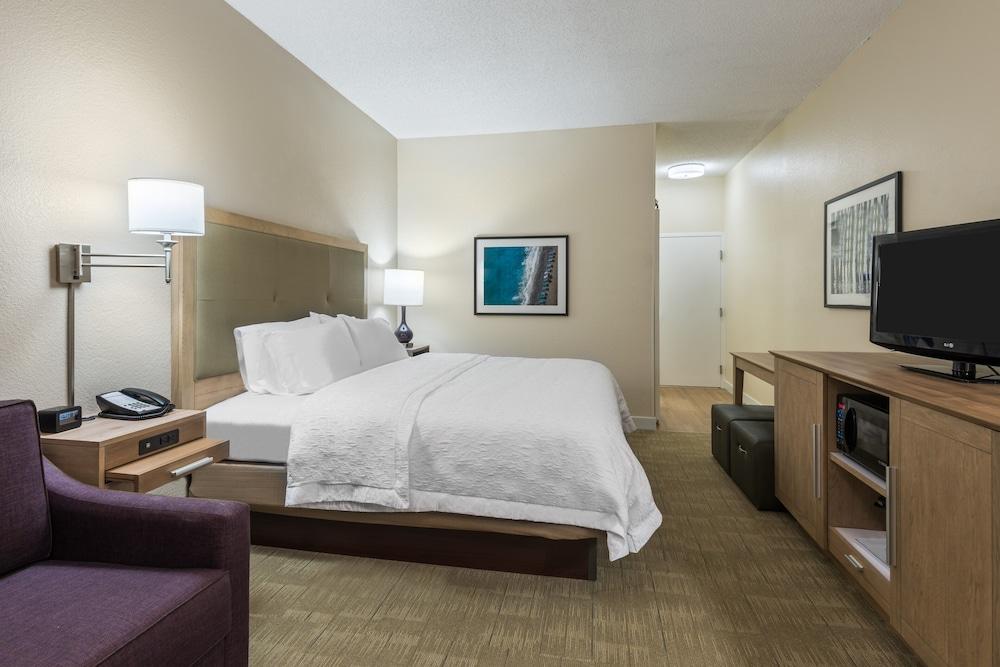 Hampton Inn Bonita Springs/Naples-North photo 24