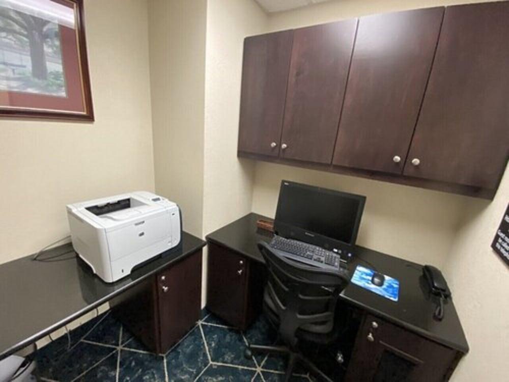 Comfort Inn Darien - North Brunswick photo 13