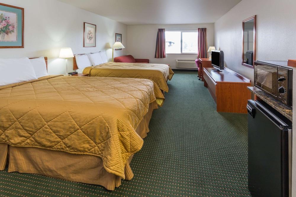 Travelodge Suites by Wyndham Newberg photo 14