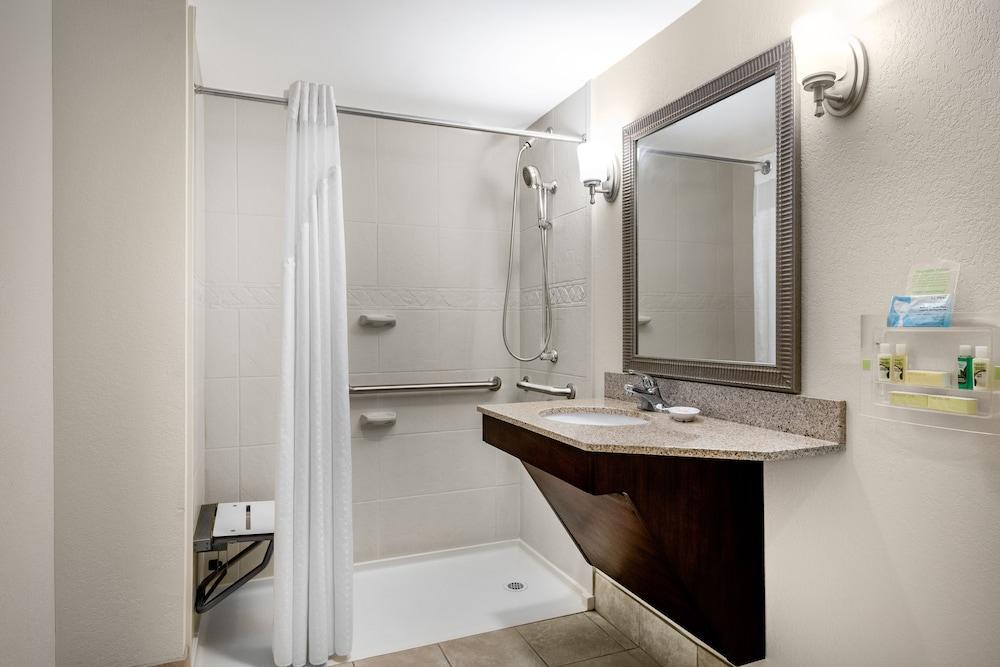 Holiday Inn Johnstown-Gloversville by IHG photo 11