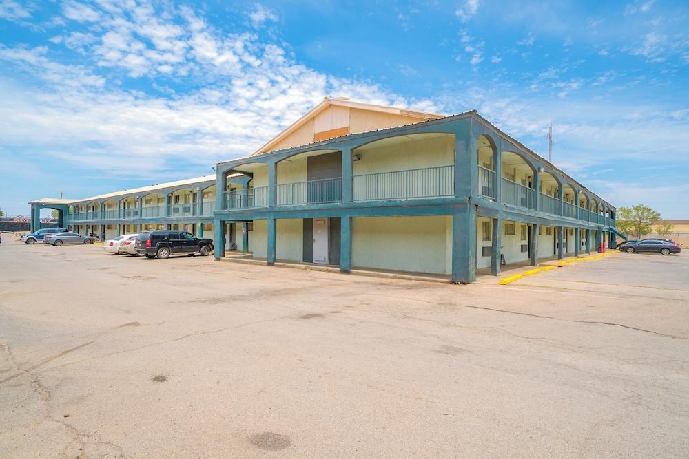 OYO Hotel Midland photo 33