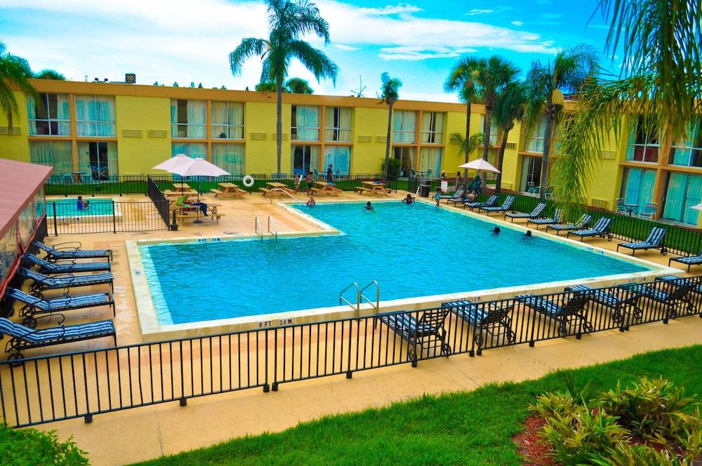 B&B Hotel Orlando International Drive Near Universal - Newly Renovated! photo 38
