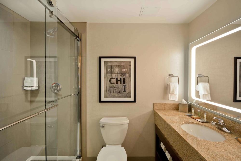 DoubleTree by Hilton Chicago Midway Airport photo 30