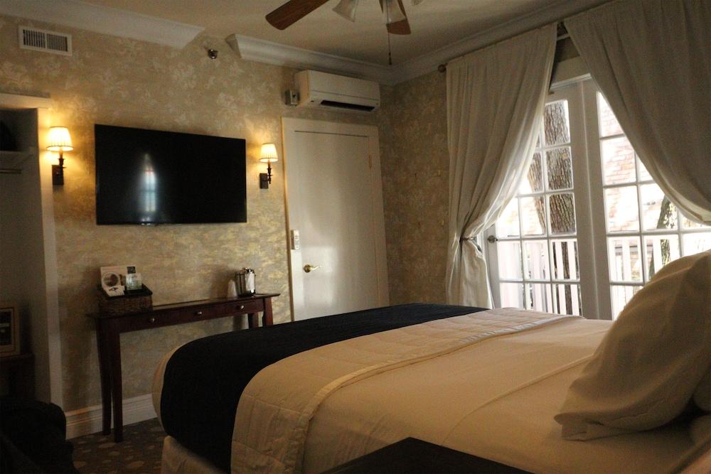 The Riverview Hotel photo 31