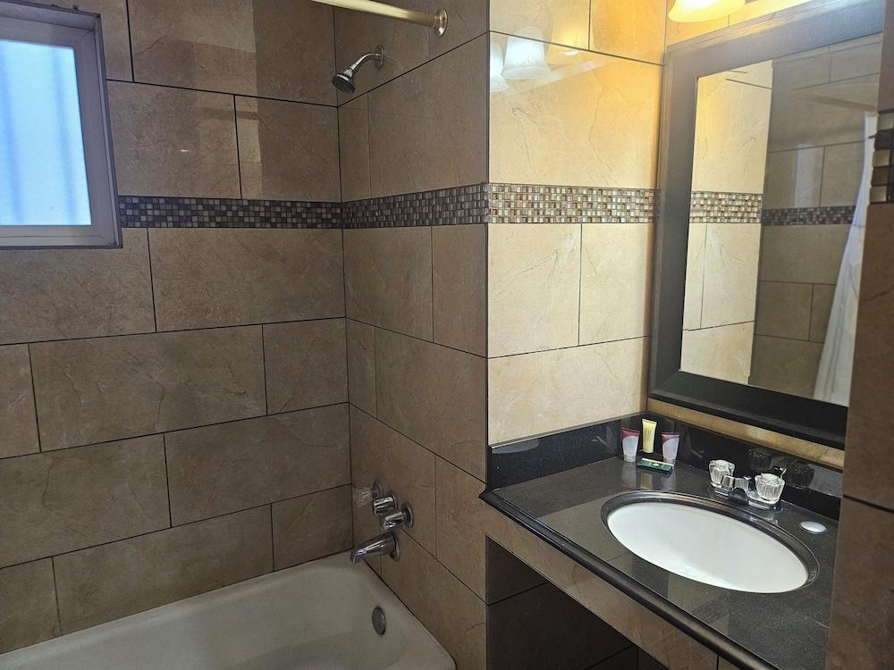 Branding Iron Motel photo 11