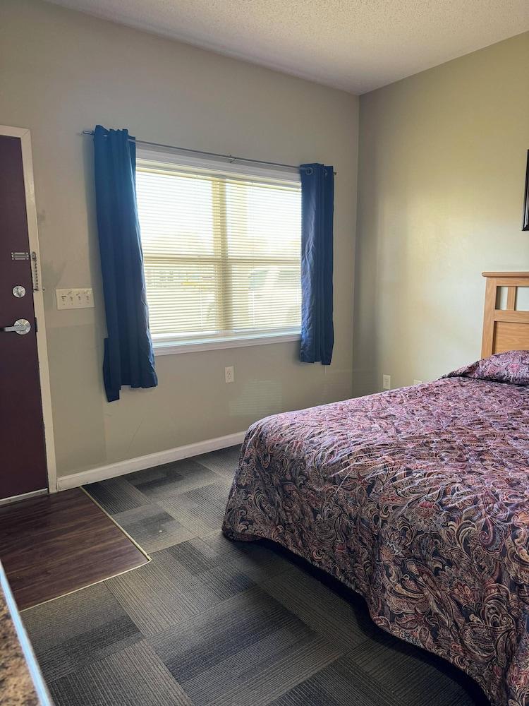 Weiss Lake Lodge photo 35