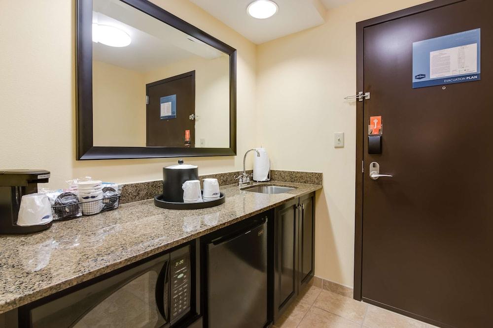 Hampton Inn & Suites Mt. Juliet photo 23