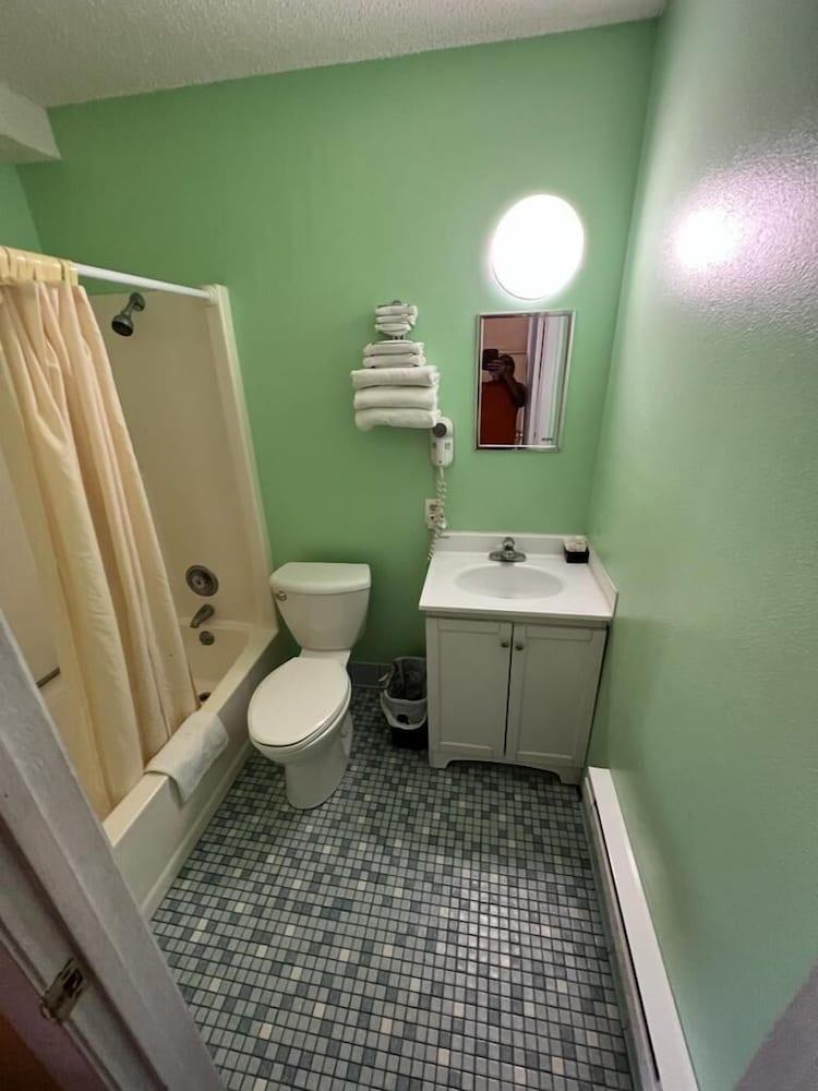 MIDWAY MOTEL photo 7