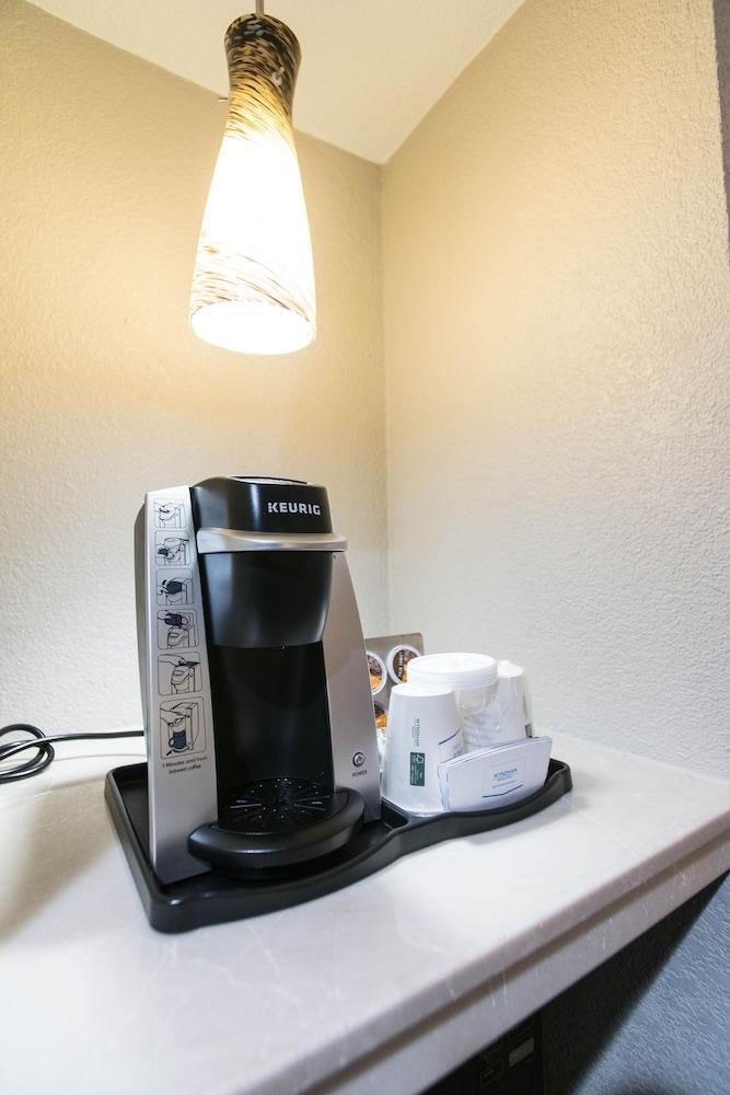Wingate by Wyndham DFW / North Irving photo 61
