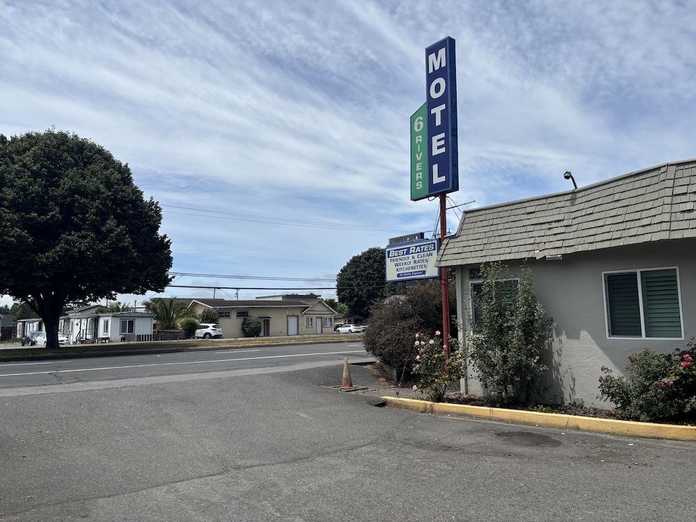 6 Rivers Motel Fortuna near Hwy 101 — hotel in Fortuna