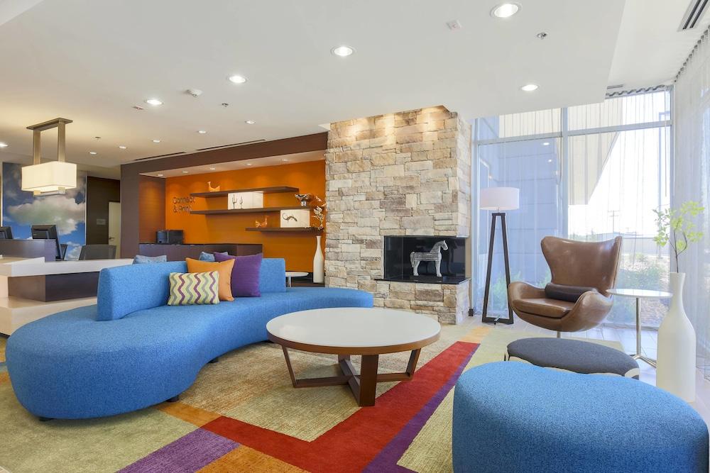 Fairfield Inn & Suites Pleasanton — hotel in Pleasanton