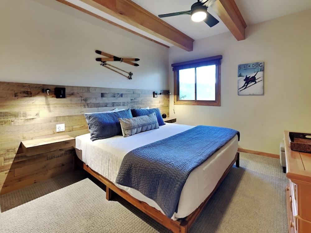 The Timberline Condominiums photo 6