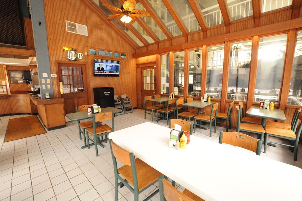 Sidney James Mountain Lodge photo 54