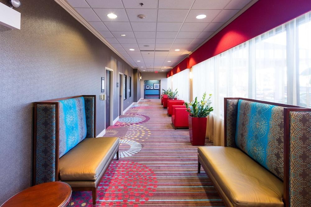 Hampton Inn Daytona Speedway photo 65