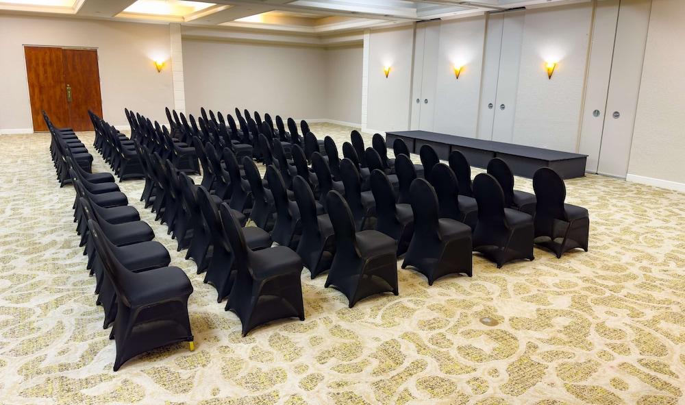 Best Western Plus Palm Beach Gardens Hotel & Ste & Conf Ctr photo 40