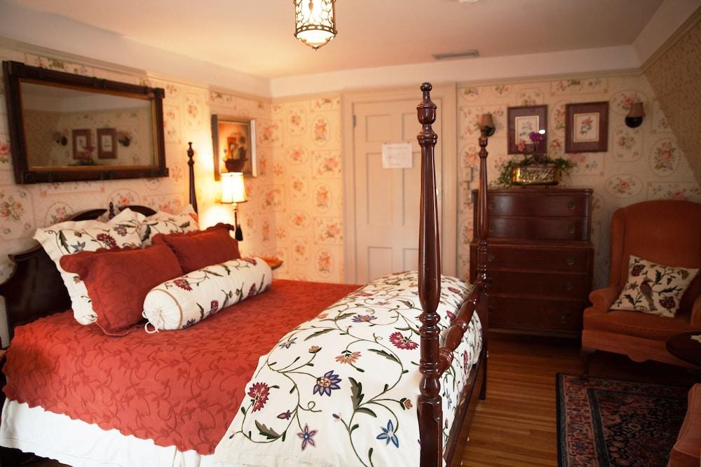 Bee and Thistle Inn photo 5
