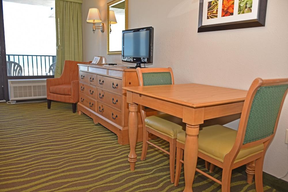 Nautilus Inn photo 22