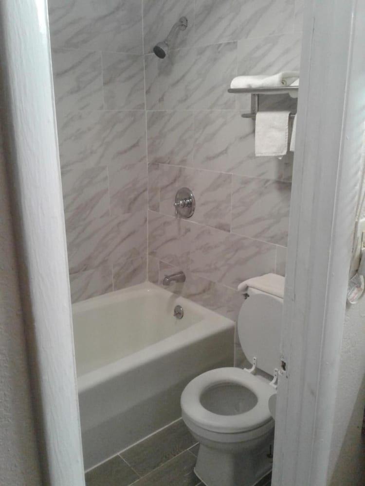 Budget Inn Express photo 18
