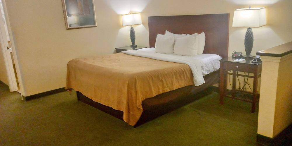 Quality Inn & Suites Somerset Downtown photo 4
