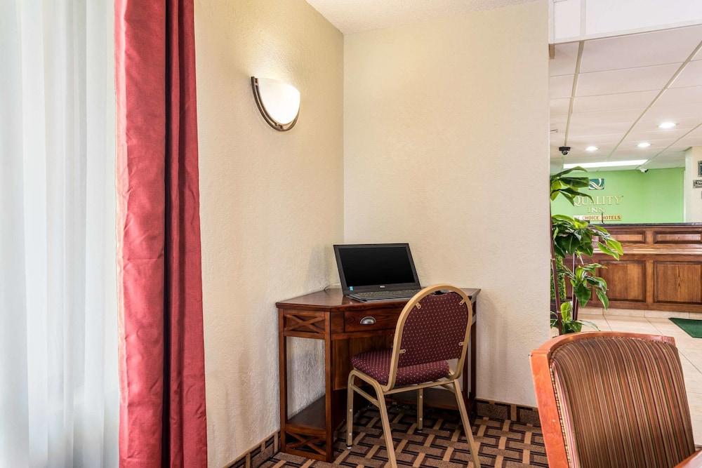 Quality Inn Battleboro - Rocky Mount photo 32