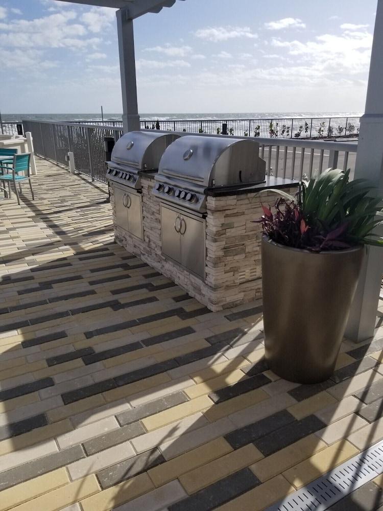 Home2 Suites by Hilton Ormond Beach Oceanfront photo 13