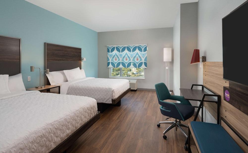 Tru by Hilton Fort Lauderdale Downtown photo 12