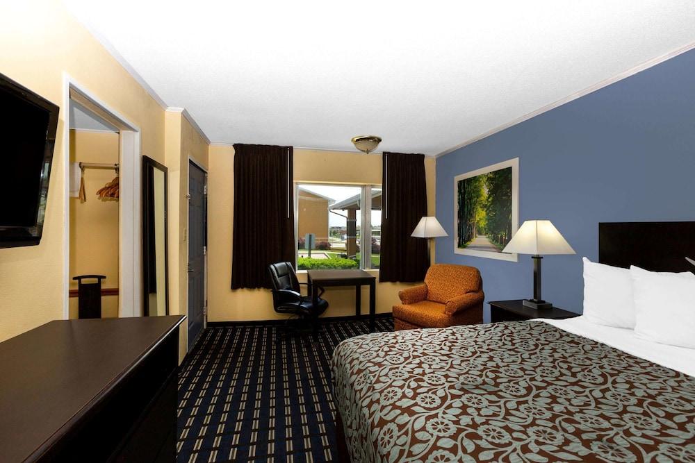 Days Inn by Wyndham Chillicothe photo 14