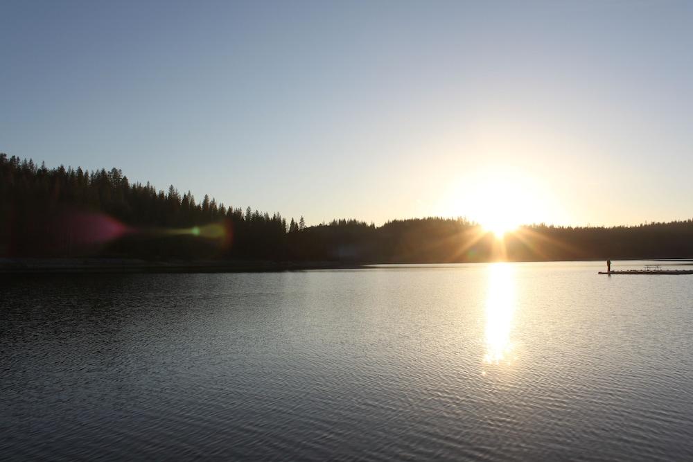 The Pines Resort photo 20