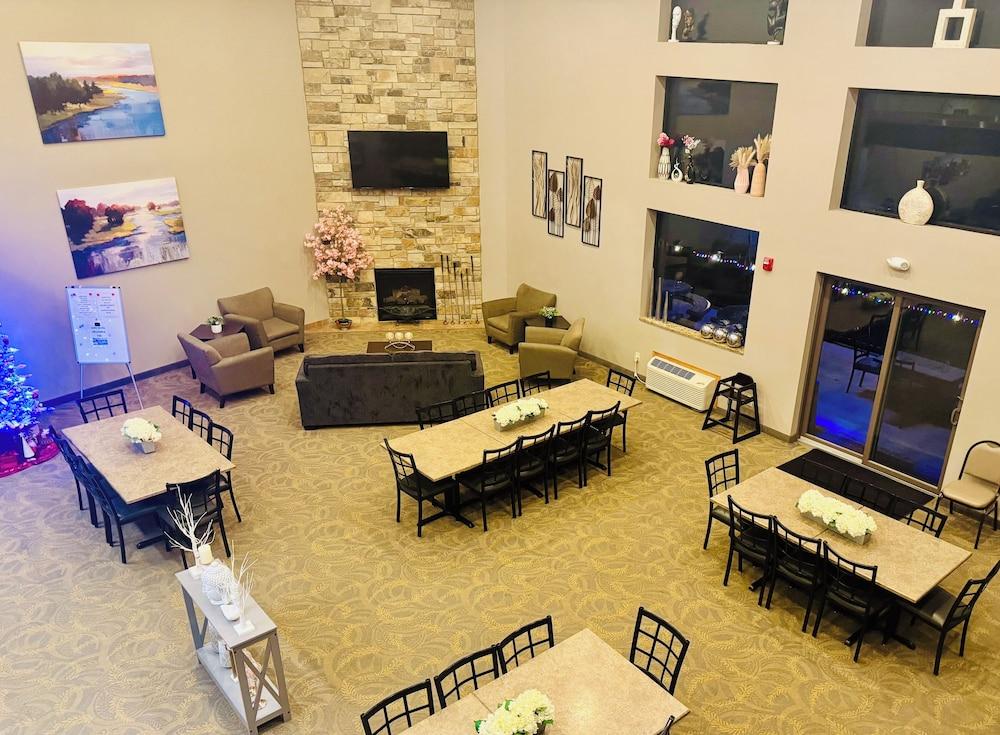Qube Hotel photo 8