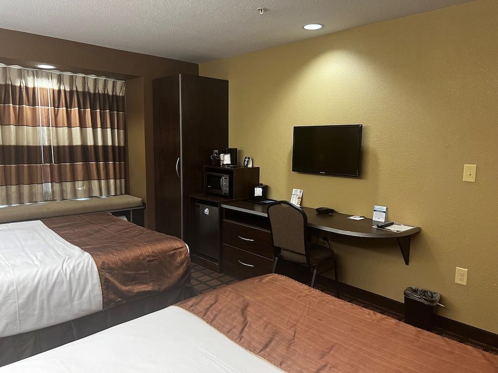 Microtel Inn & Suites by Wyndham Kenedy/Karnes City photo 20