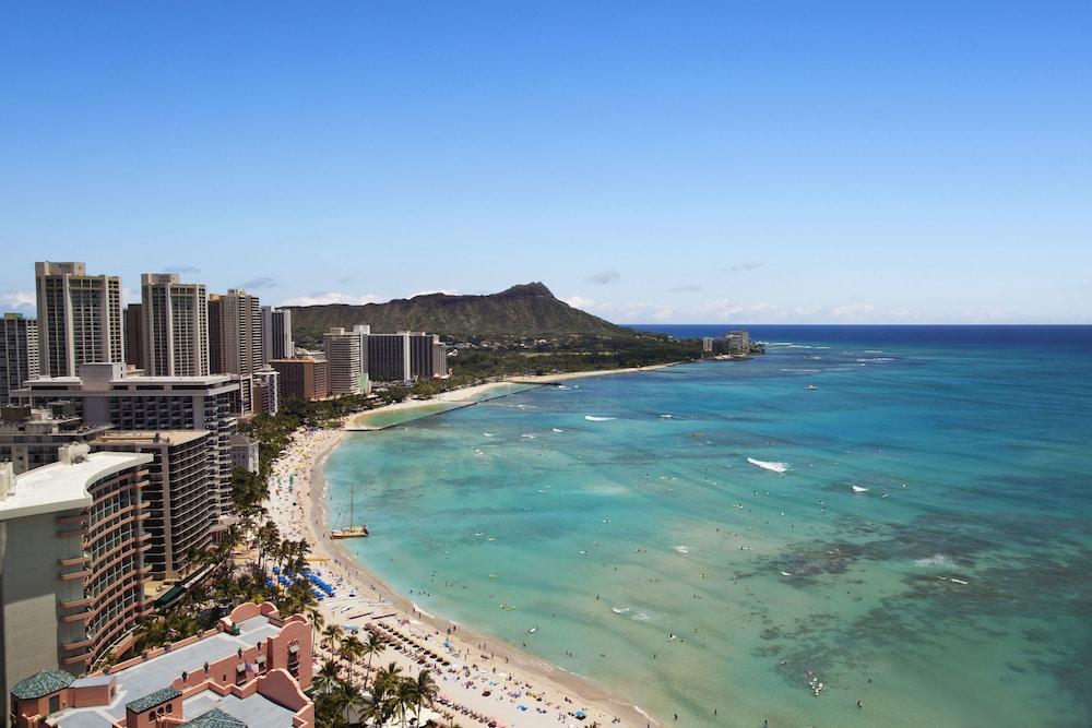 Sheraton Waikiki Beach Resort photo 30