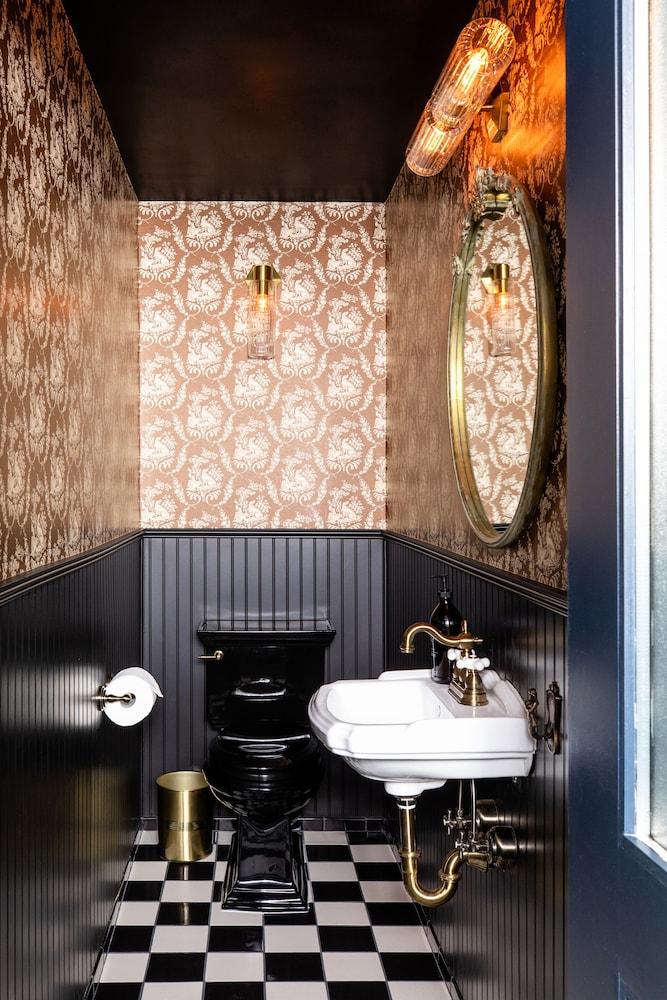 N+P Boutique Lodge photo 25