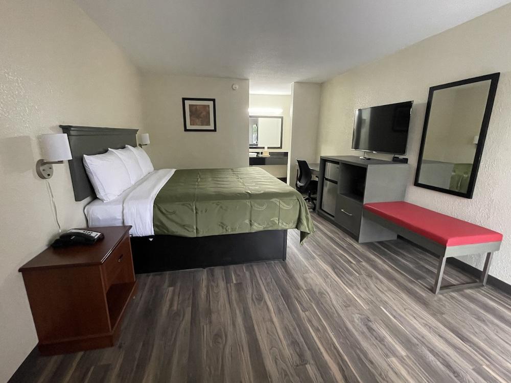 Dreamland Inn photo 6