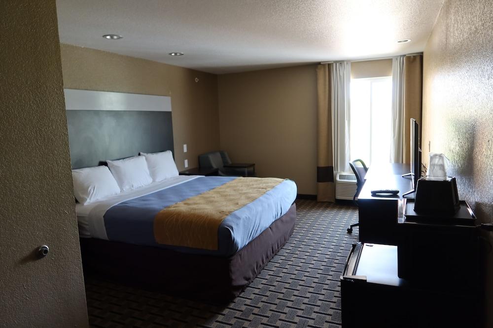 West Worth Inn and Suites photo 2