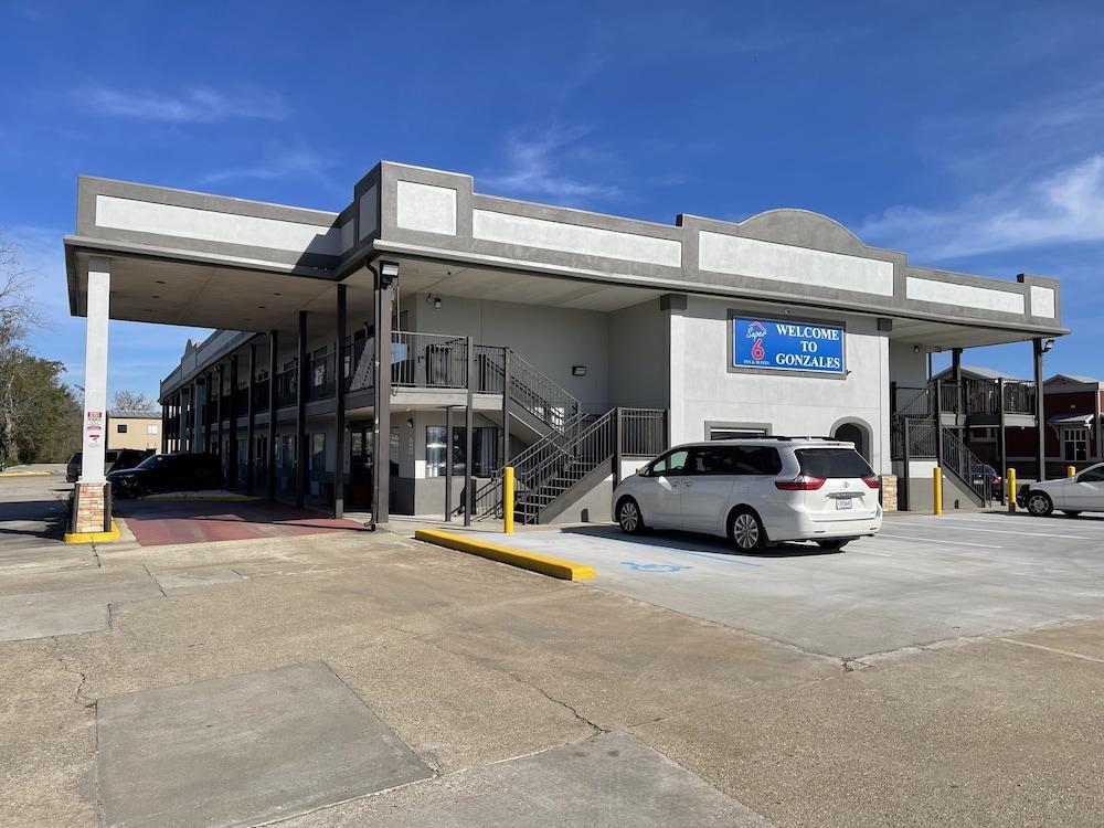 Days Inn by Wyndham Gonzales photo 19
