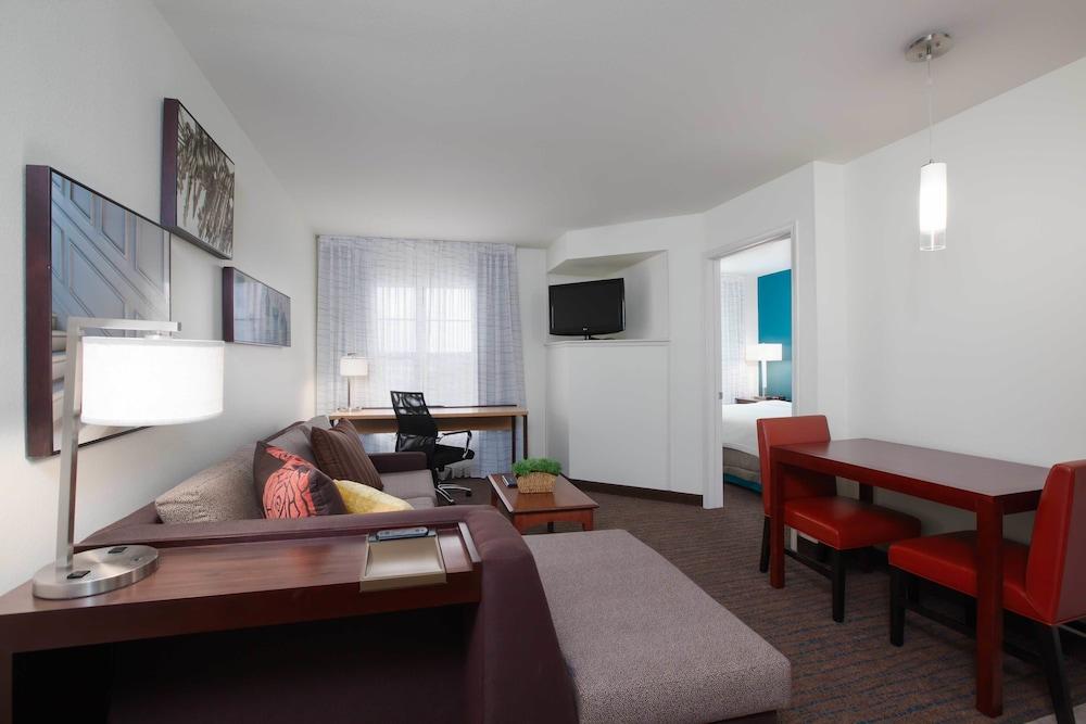 Residence Inn by Marriott Laredo Del Mar photo 7