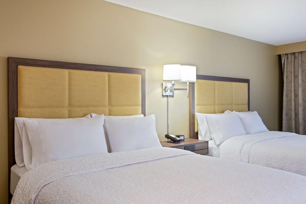Hampton Inn Sault Ste Marie photo 14